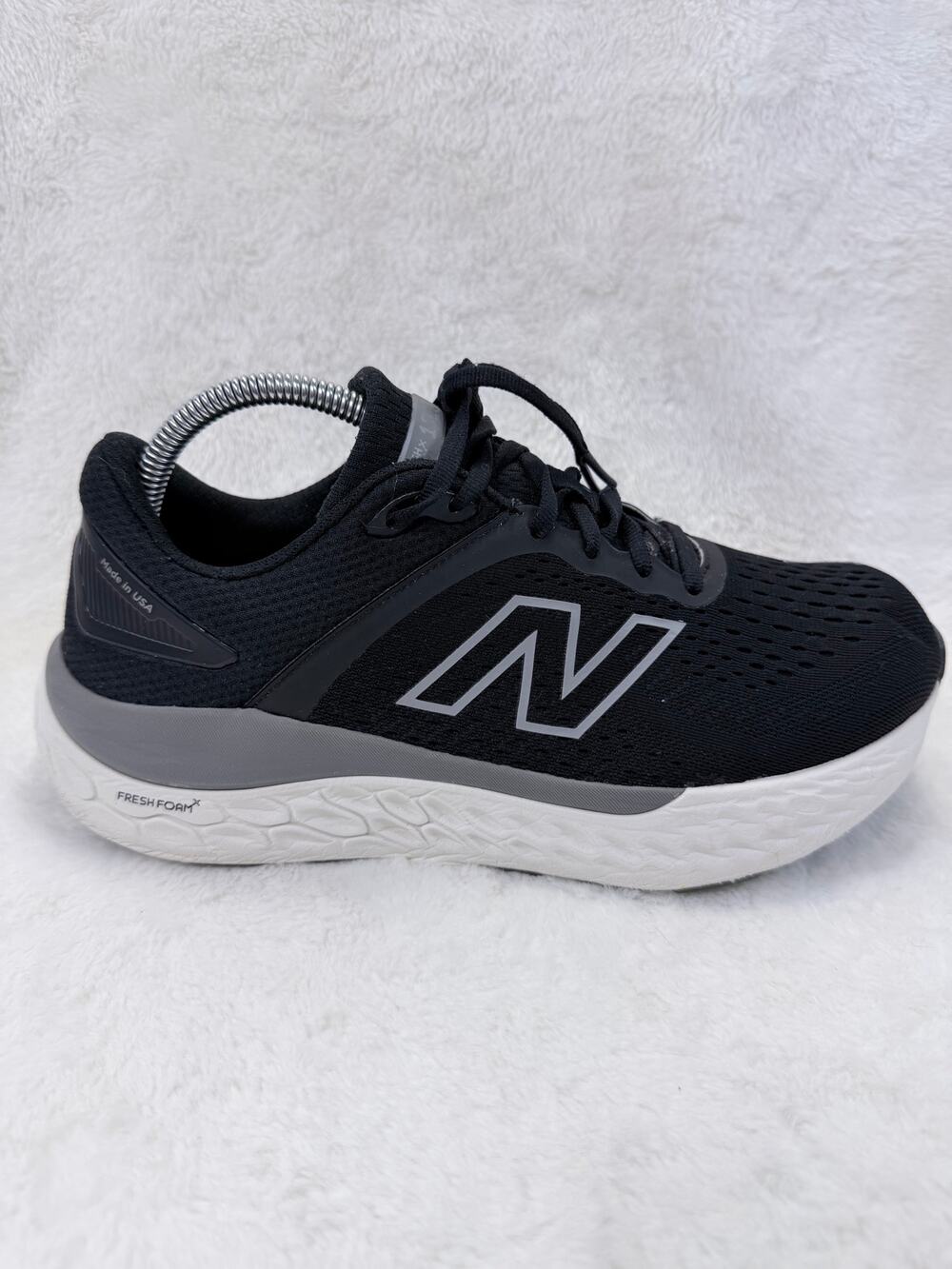 New Balance Fresh Foam X 1540 v4 Mens Running Shoes Black Size 7.5 2E Wide
